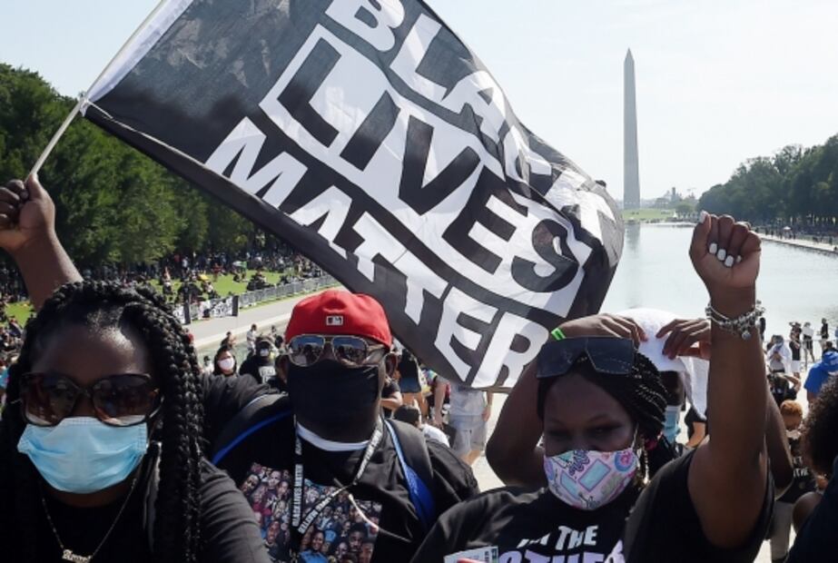 Miles se reúnen en Washington para marchar contra el racismo; "no vamos a ir a ninguna parte", dicen