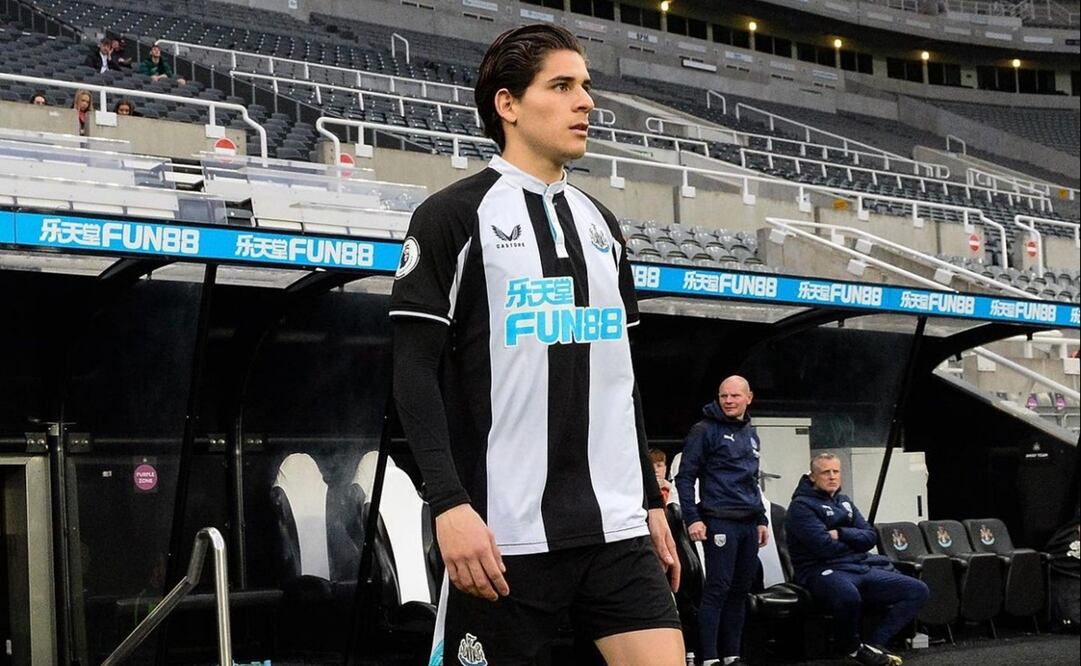 Santiago Muñoz con el Newcastle / Foto: Instagram Santiago Muñoz
