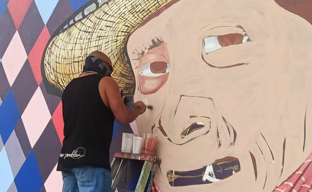 Naucalpan promueve arte urbano como parte de la rehabilitación de Periférico Norte.
Foto: Gisela González.