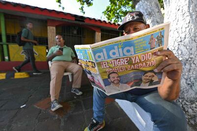 Cepeda y De la Espriella elevan insultos durante segunda vuelta; Colombia se centra en polarización de ideologías