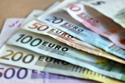 Precio del euro en pesos llega a su nivel más bajo en más de siete años