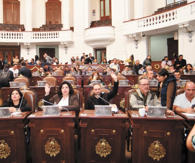 El dictamen, ahora aprobado por el Congreso, fue presentado por las comisiones unidas de Igualdad de Género y Administración y Procuración de Justicia. Foto/ESPECIAL