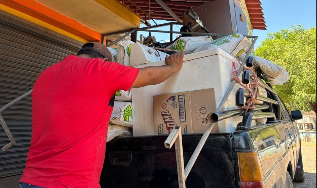 Habitantes de las comunidades de El Guayabo y El Alcalde en Apatzingán, Michoacán, huyeron del lugar debido a la violencia. Foto: Carlos Arrieta/EL UNIVERSAL