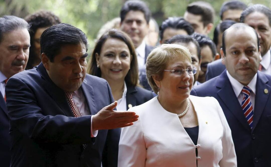Resalta Bachelet "grandes pasos" por transparencia
