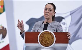 Sheinbaum lamenta la muerte de tres personas en caída de avioneta en Chiapas; víctimas combatían plaga del gusano barrenador