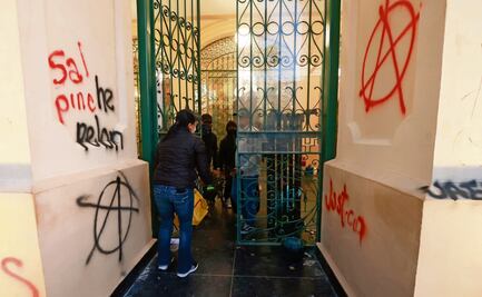 Estudiantes de UAEMéx toman la Rectoría