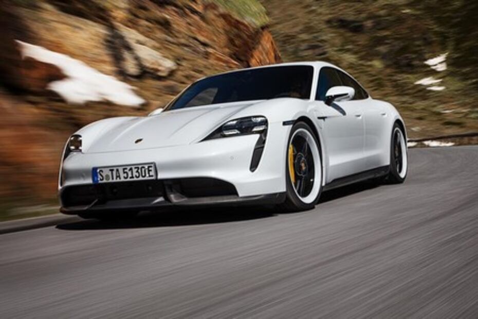 Tesla Model S sigue superando al Porsche Taycan  