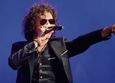 Enrique Bunbury combate intolerancia grave que afecta su garganta y volverá a cantar en México