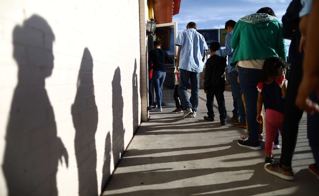 Migrantes en la frontera sur de Estados Unidos (Foto: AFP)