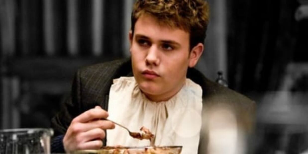 A Harry Potter le cae maldición