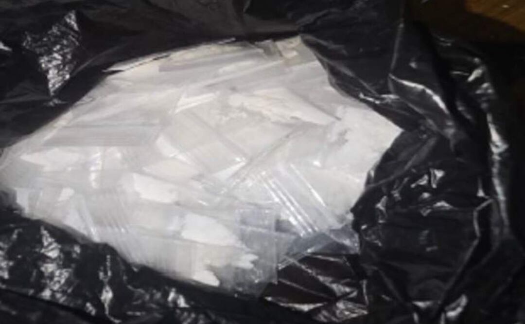 Aseguramiento de 100 dosis de cocaína y un kilogramo de metanfetamina en inmueble de Venustiano Carranza, CDMX (24/07/2025). Foto: Especial