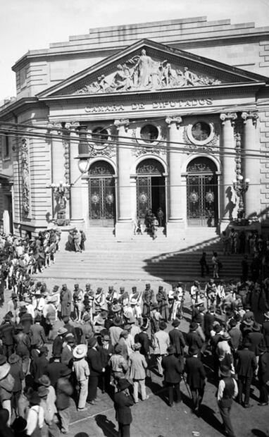 Cámara de Diputados, entre las calles Allende y Donceles de la capital, ahora Palacio Legislativo de la CDMX. Ahí fue donde Jorge Meixueiro se quitó la vida. Foto: Mediateca INAH
