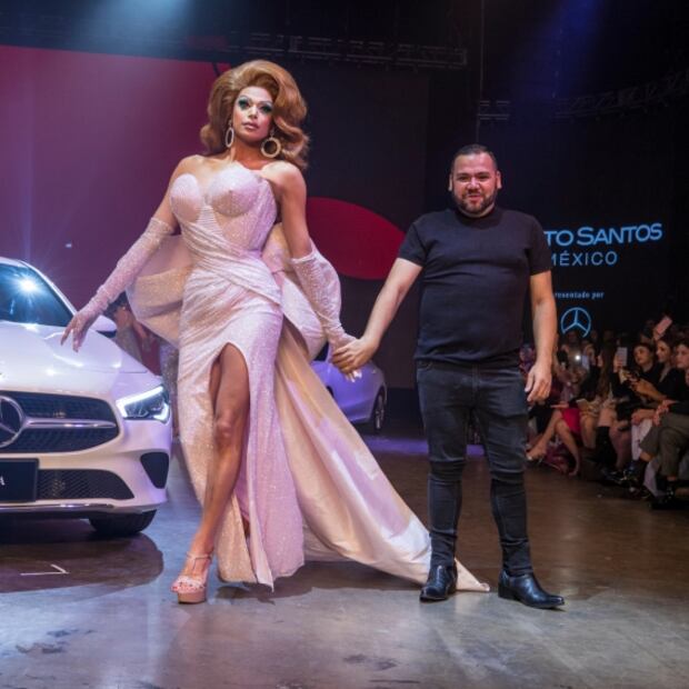 La Drag Queen Valentina presente en desfile de Benito Santos
