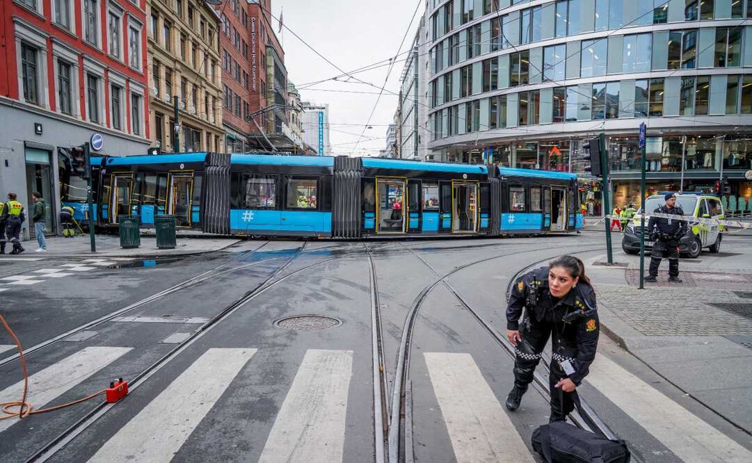 Hombre quema a su esposa en un tranvía en Alemania. Imagen ilustrativa. Foto: AP