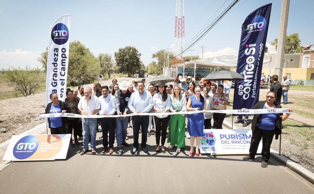 Diego Sinhue Rodríguez en entrega de obras en Guanajuato. Foto: Especial