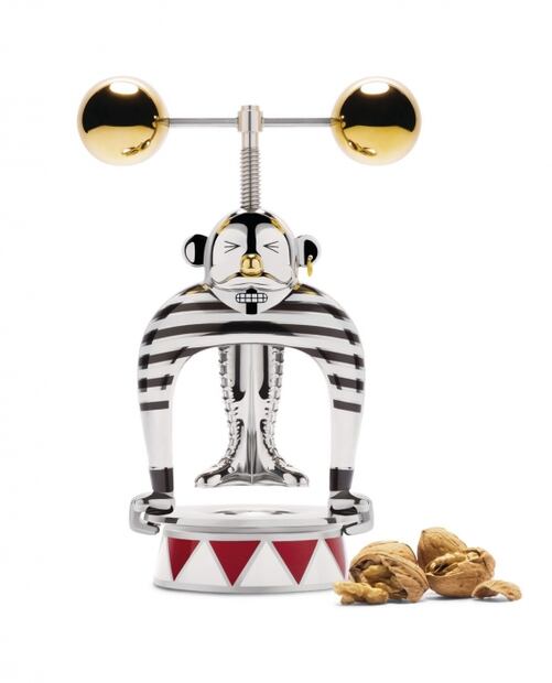 Rompe las nueces con estilo