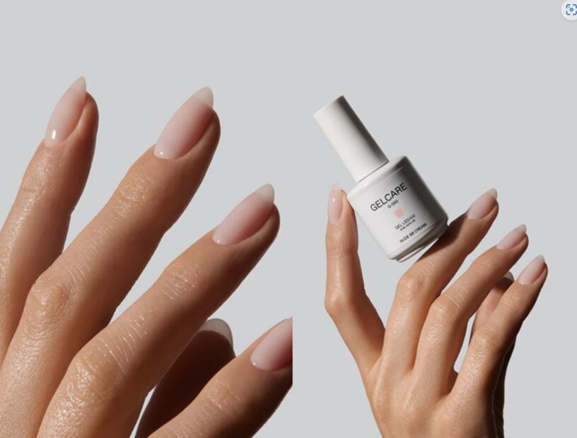 Técnica japonesa de uñas o  "clean nails". Foto: Le Manoir