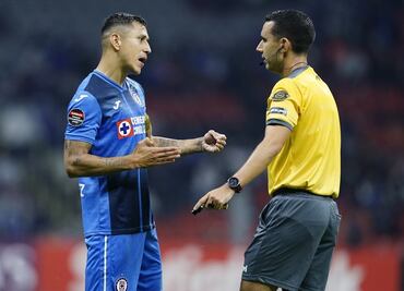 César Ramos otorga polémico gol a Rayados contra Cruz Azul