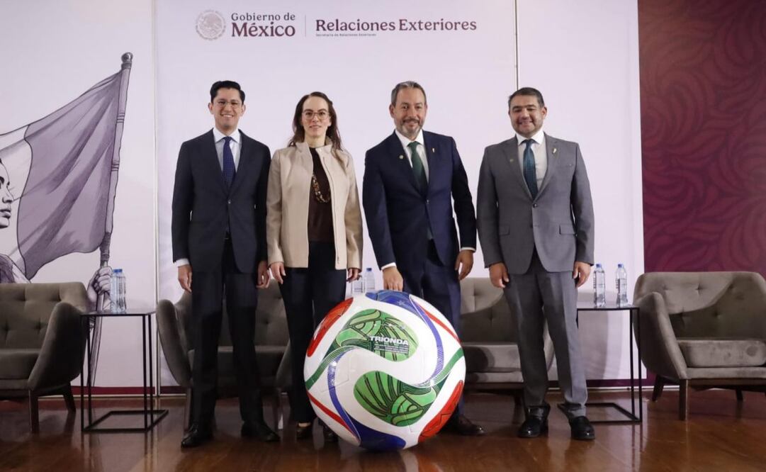 El subsecretario para América del Norte, Roberto Velasco, participó en la inauguración de la Primera Sesión para Embajadas sobre el Mundial 2026 en México este jueves 13 de noviembre de 2025. Foto: Especial