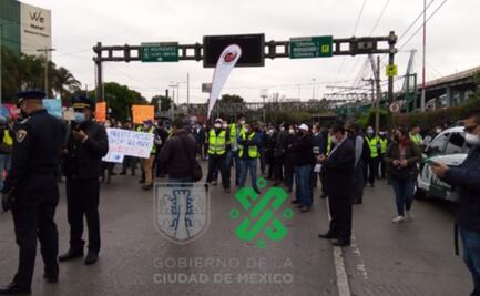 Reportan bloqueo sobre Circuito Interior a la altura del Aeropuerto CDMX