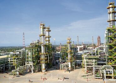 Por contingencia, ordenan a refinería de Tula a reducir sus operaciones y producción