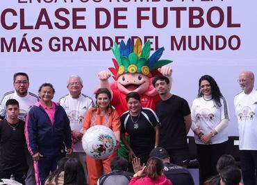 CDMX se prepara para ser la mejor sede del Mundial, asegura Brugada; realizan primer ensayo para clase masiva de futbol