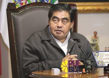 Alistan homenajes al gobernador Barbosa