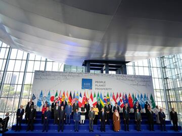 Los líderes del G20 se comprometen a vacunar al 70% del mundo en 2022