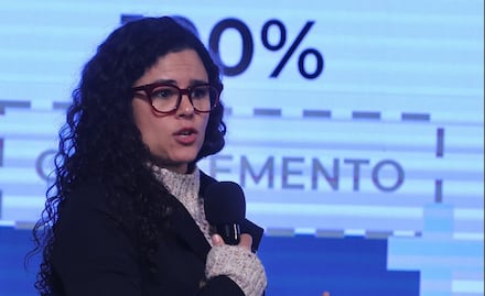 Hay 2 mil 560 servidores públicos que ganan más que AMLO: Luisa María Alcalde