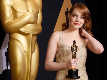 Emma Stone echa más fuego a la polémica del error del Oscar