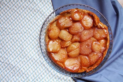 Haz una clásica tarta tatin de manzana con solo 5 ingredientes 