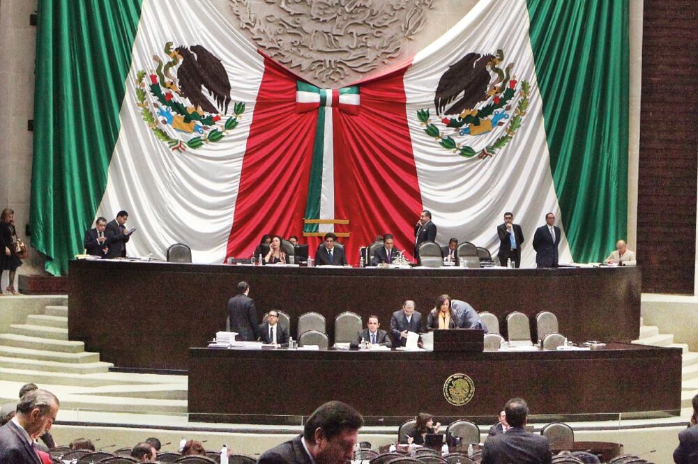 Llevan la cuenta. En la Cámara de Diputados se lleva un registro de los cambios que se han realizado en la Carta Magna. EPN ha realizado más modificaciones. (Archivo. EL UNIVERSAL)
