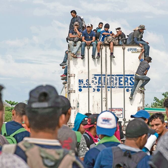 Escapan. La violencia y la discriminación son algunas de las causas del éxodo migrante, señala personal de la Oficina del Alto Comisionado de la ONU para Refugiados. Foto: ÁNGEL HERNÁNDEZ. EFE