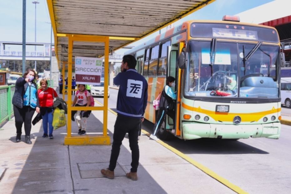 Cierre parcial en Línea 2 del Cablebús sorprende a usuarios; reclaman falta de información