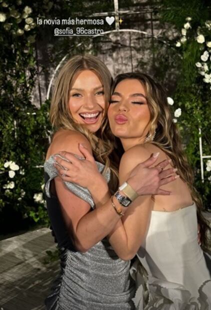 La actriz de "Aventurera" fue uno de los testigos de la pareja. Foto: Instragram.