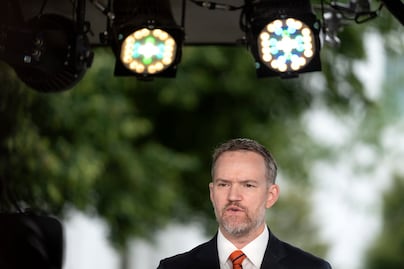 Aranceles son "prácticamente definitivos", dice representante comercial; ve improbables negociaciones en "próximos días"