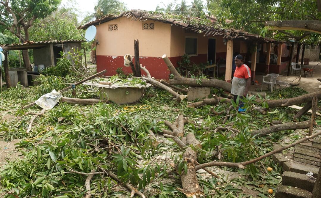 Solicitan declaratoria de emergencia para comunidades y municipios en Oaxaca y Guerrero. Foto: Edwin Hernández / EL UNIVERSAL