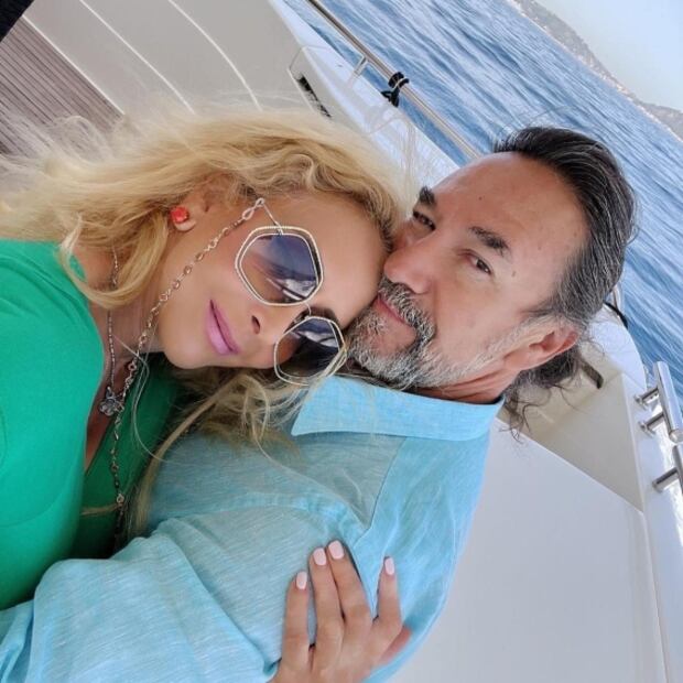 Marco Antonio Solís: 29 años de matrimonio con Cristy Solís en 5 fotos