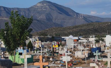 Buscan recuperar 293 cadáveres de fosas comunes en panteones de Saltillo, Coahuila