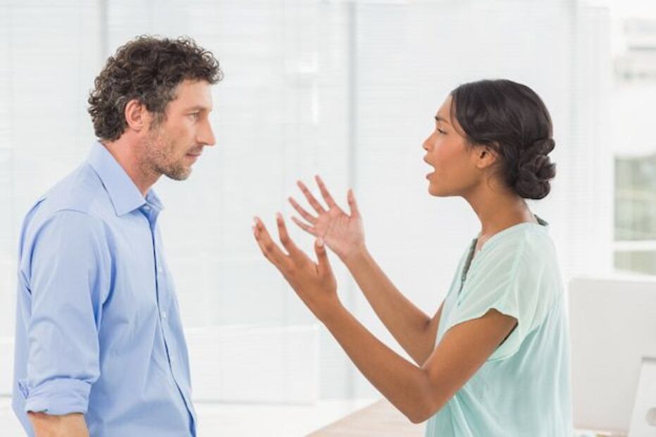 Identificar a una persona manipuladora es crucial para mantener relaciones saludables. Fuente: Freepik.