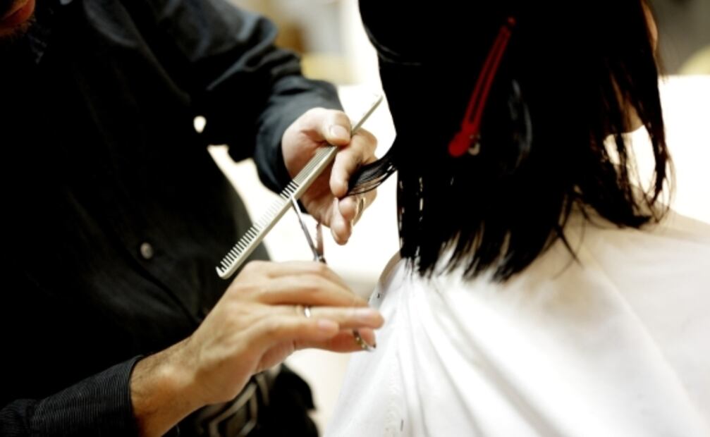 Qué días son buenos para cortarse el pelo en noviembre de 2022