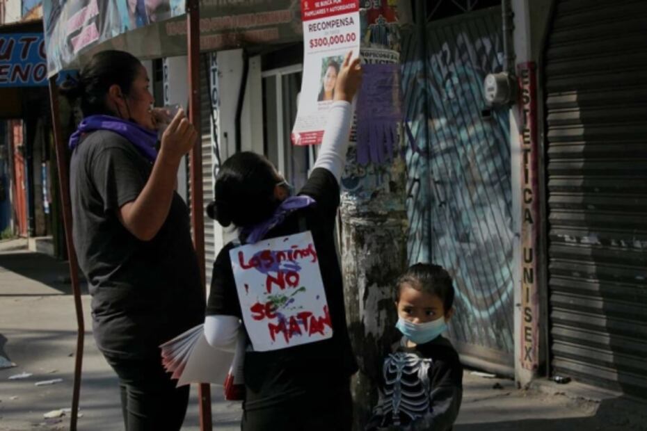 Marchan en Chimalhuacán por la desaparición de Norma Dianey García