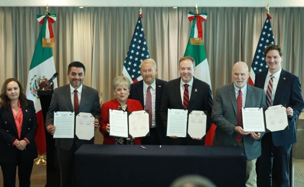 Alicia Bárcena, secretaria de Medio Ambiente y Recursos Naturales y Lee Zeldin, administrador de la Agencia de Protección Ambiental de Estados Unidos. Foto: Especial