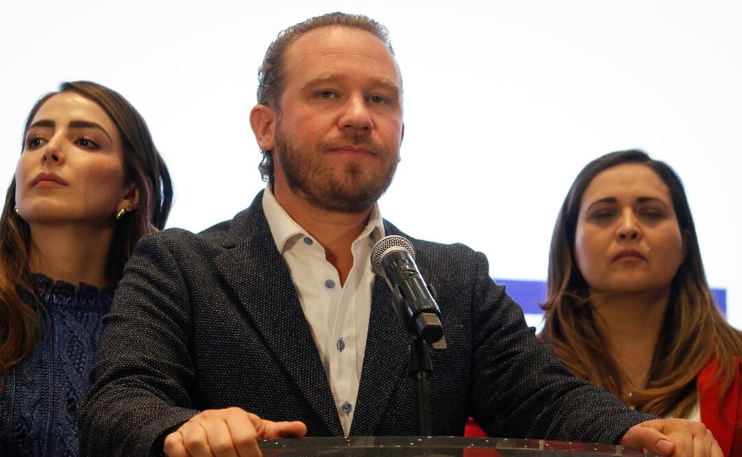 Mensaje a los medios de comunicación por parte del candidato Santiago Taboada, luego de conocer los resultados preliminares de las elecciones. Foto: Luis Camacho / El Universal