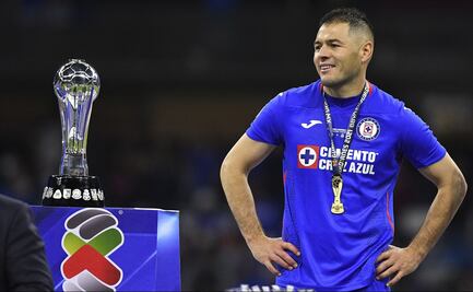 Pablo Aguilar extendió su contrato con Cruz Azul