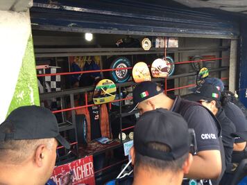 Aplican operativo contra mercancía ilegal de Fórmula 1