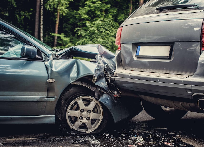 Evita multas y accidentes respetando los límites que marca el alcoholímetro en México. Foto: Freepik