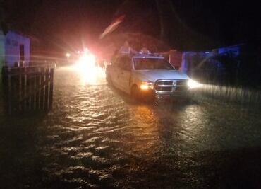 Frente frío 8 y tormenta tropical “Pilar” dejan 89 casas inundadas y árboles caídos en 3 municipios de Tabasco