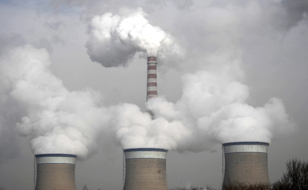 Many countries are moving to reduce their use of coal-fired power plants amid declines in electricity demand due to the coronavirus pandemic - Photo: Andy Wong/AP