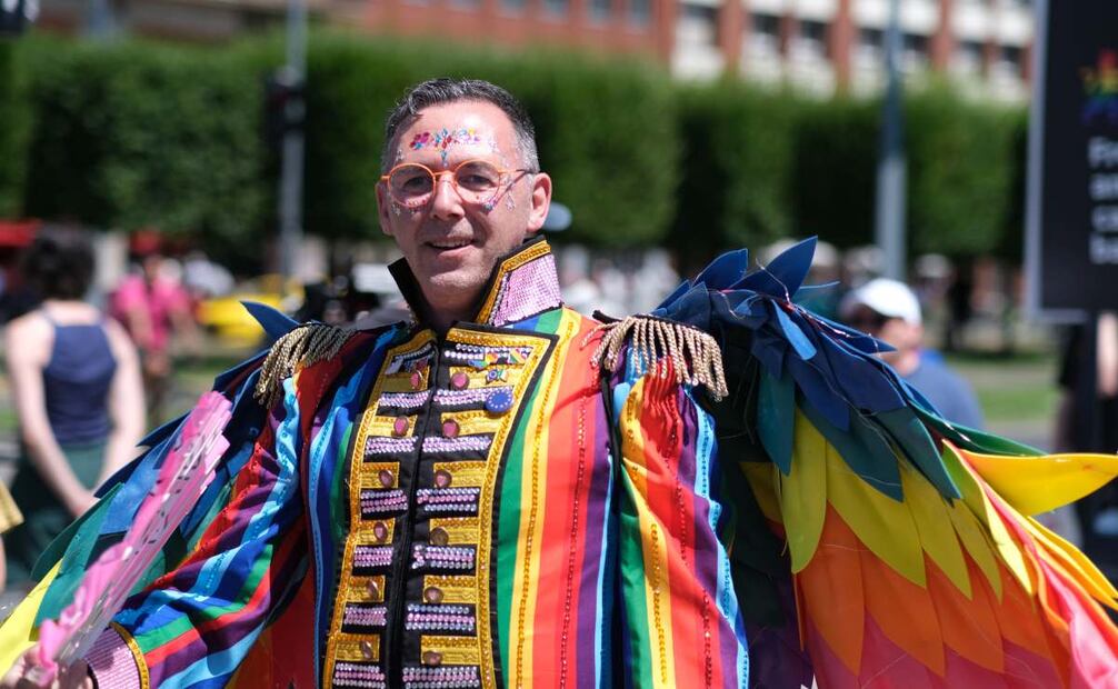 Marcha del Orgullo LGTBIQ+ este sábado en Budapest (Hungría) en medio de la controversia por haber sido prohibida por Gobierno del primer ministro Viktor Orbán y con el apoyo de numerosos políticos de centro izquierda europeos, incluyendo varios ministros españoles. Foto: EFE